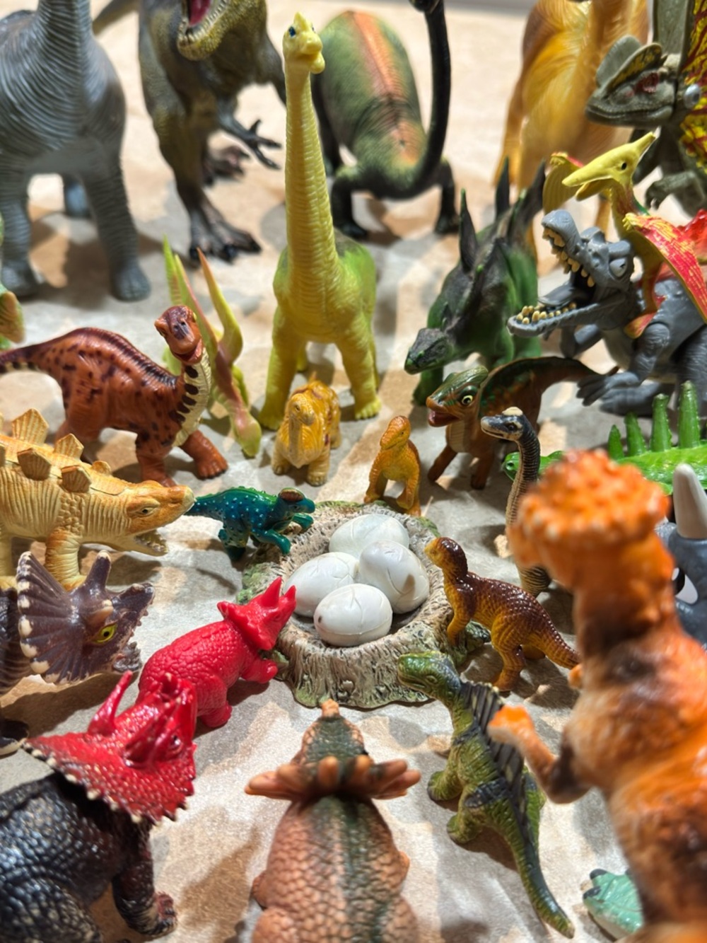 RARE VINTAGE DINOSAUR LOT (30+ Pcs) — 1986, 90s & Modern — Museum of History!